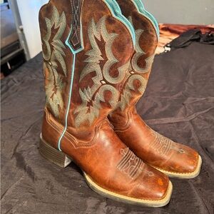 Ariat Western boots size 8